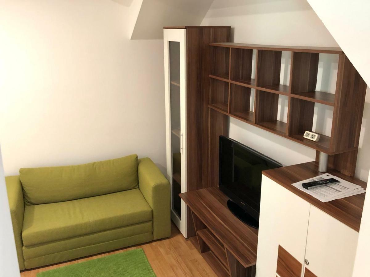 Veronika Group Radiceva Zagreb Ngoại thất bức ảnh